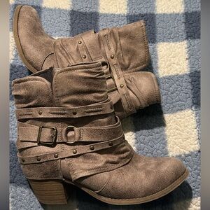 Women’s booties